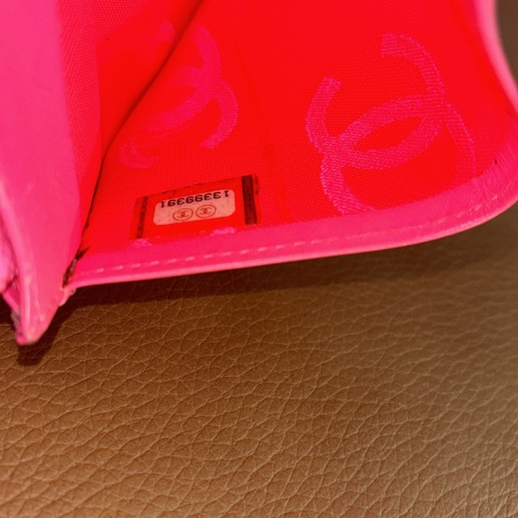 Chanel Cambon Bifold Long Lambskin Wallet w/Auth Card, Dustbag and Chanel Ribbon - Picture 9 of 14